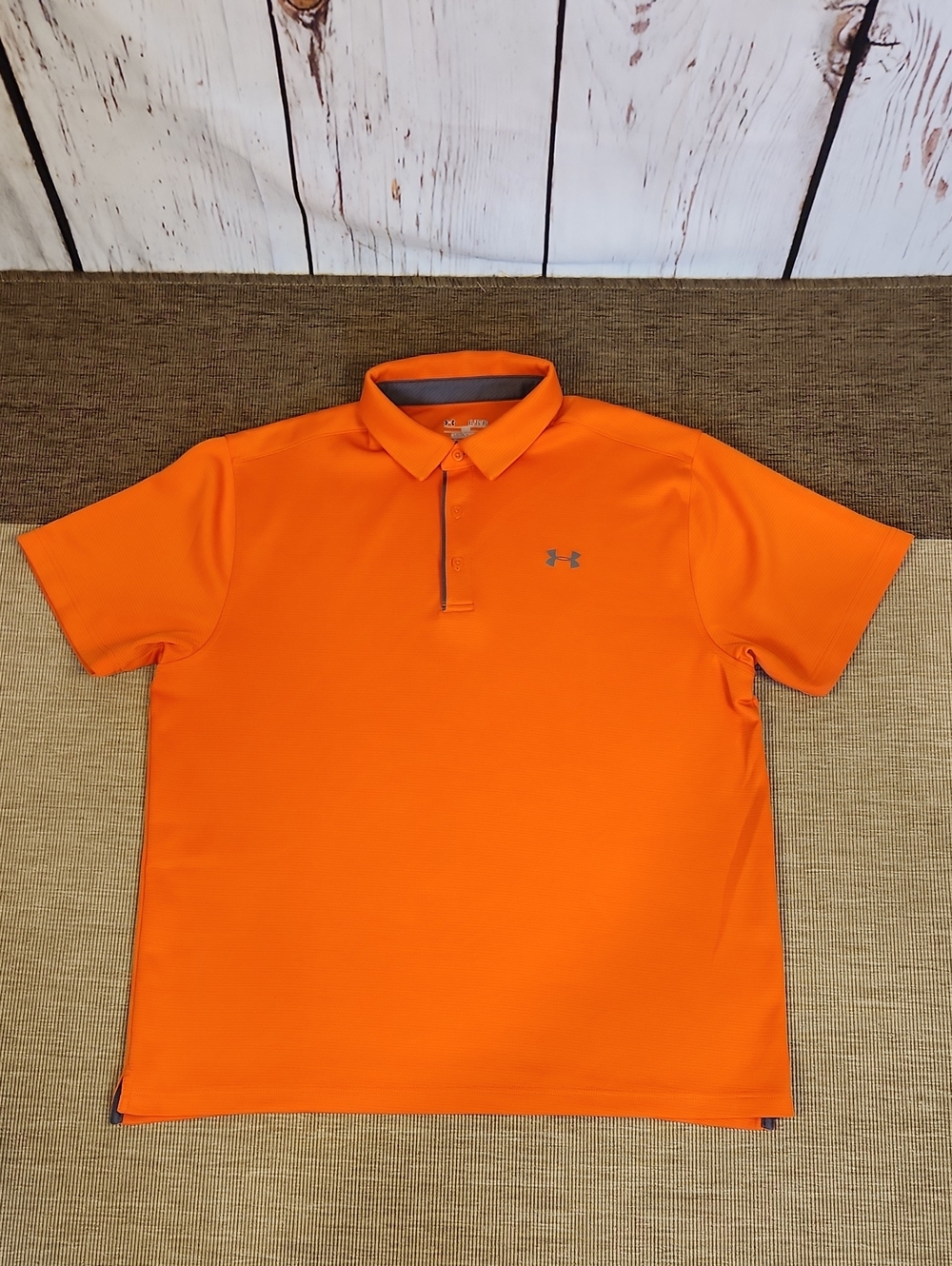 Under Armour Heatgear Neon Orange Polo Shirt Loose Fit XL